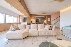 Townhouse Apartments (D9), Apartment #635076401